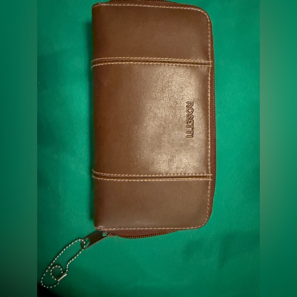Rosetti Tan Men's Zipper Wallet